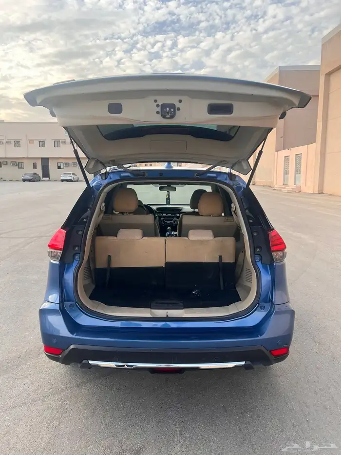 نيسان اكس تريل دبل 7 مقاعد 2018 4