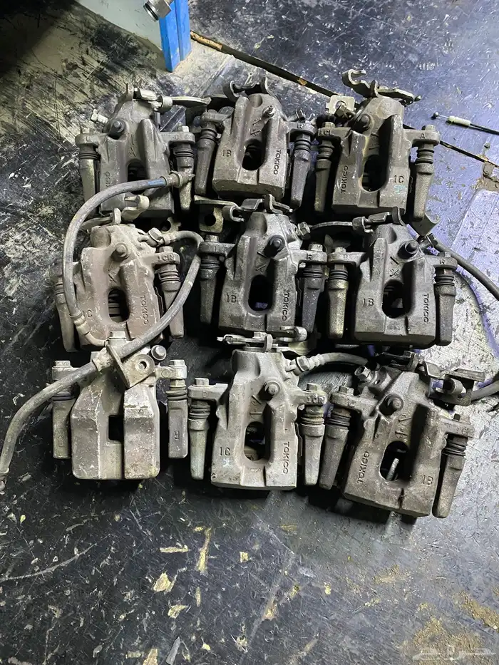 كليبرات خلفيه كورلا 3