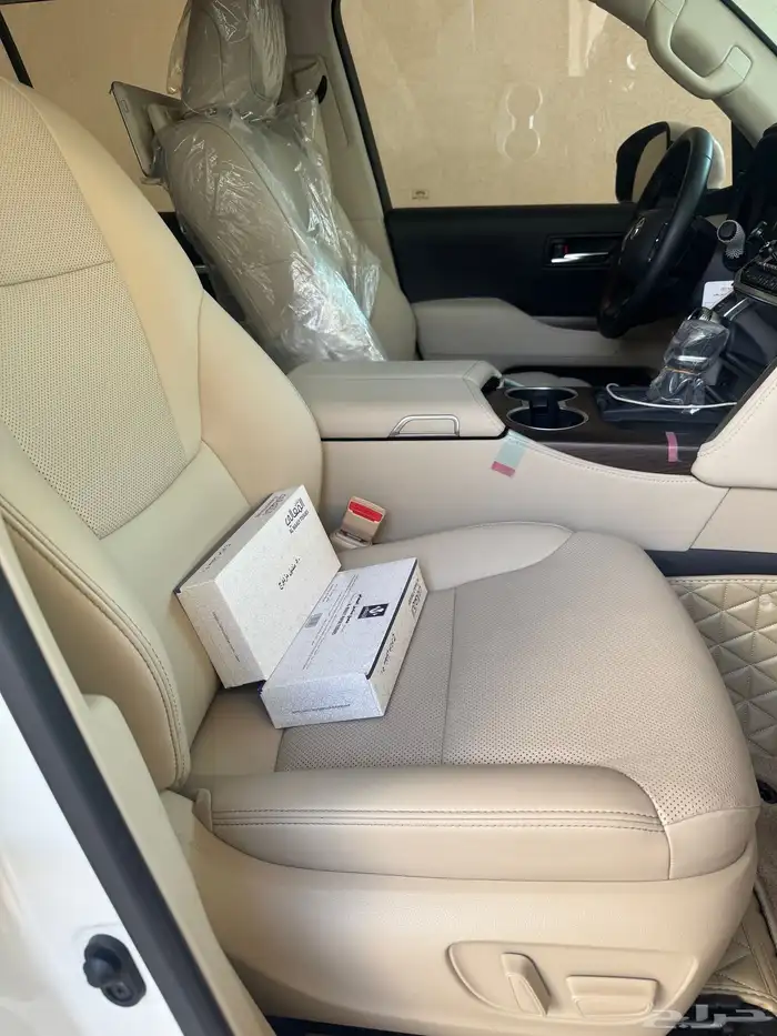 جيب لاندكروزر مديل 2024 الفئه رقم 4 3