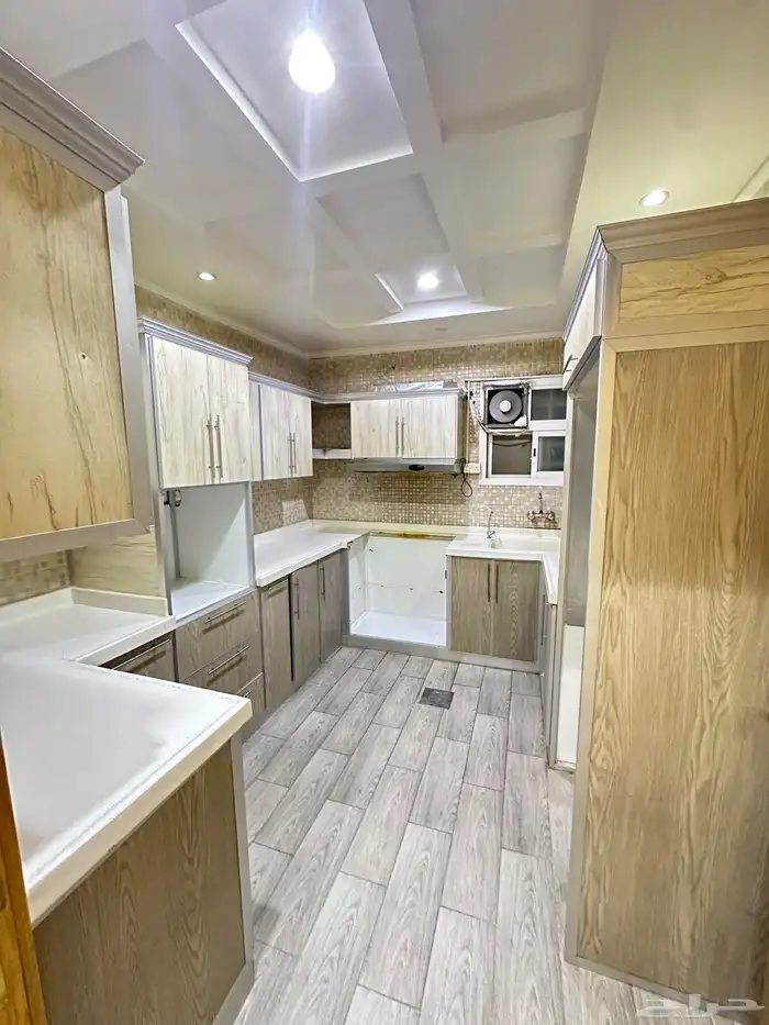 للايجار شقة بحي لبن 4غرف ب3500شهري 7