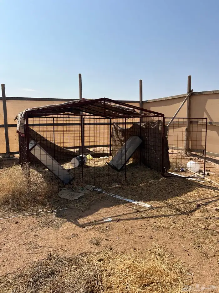 اغراض مزرعة غرفة وشبوك وغيرها 6