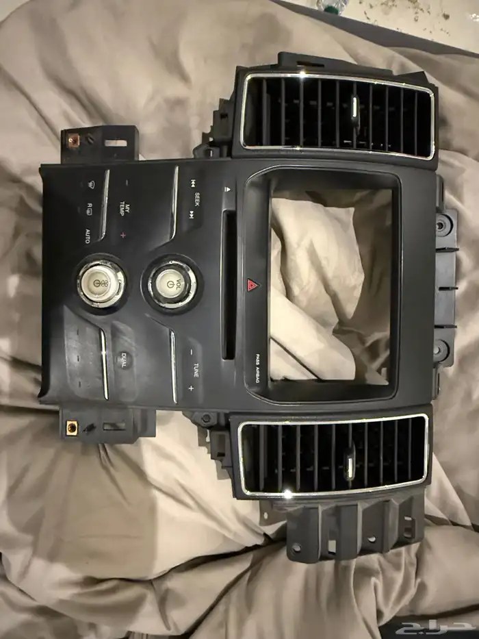 ديكور شاشة مسجل فورد تورس نص فل أصلي 2013 - 2019 4