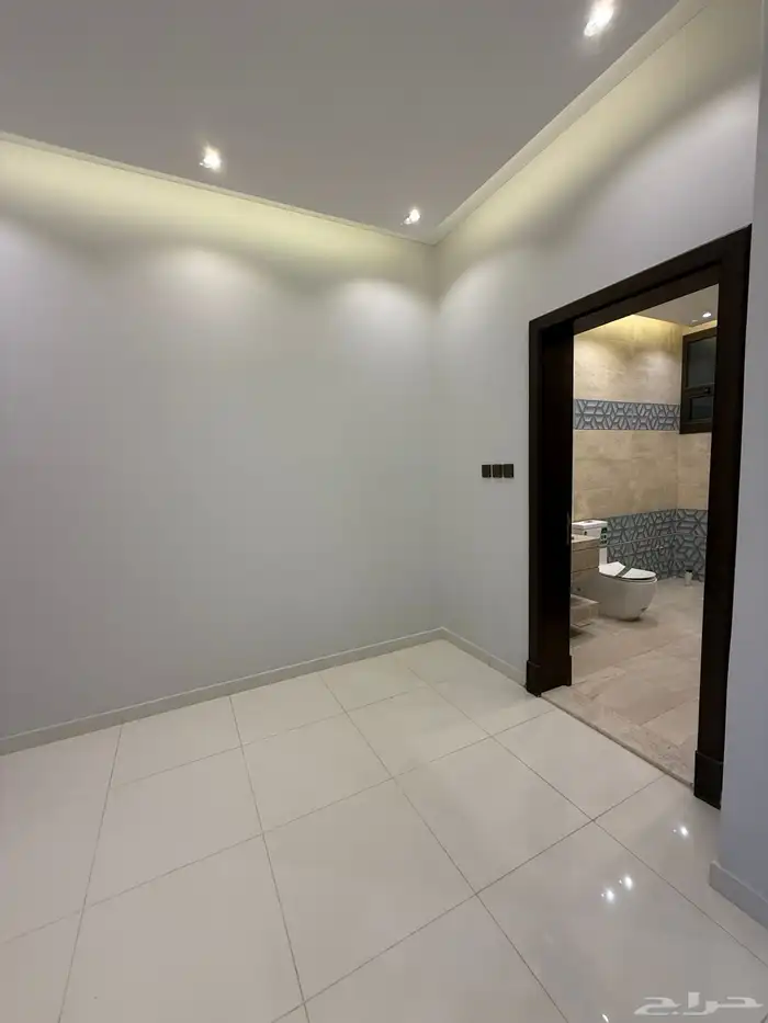 للبيع فيلا مودرن دورين وملحق ف درة الموسي مقابل ممشي الراقي 21