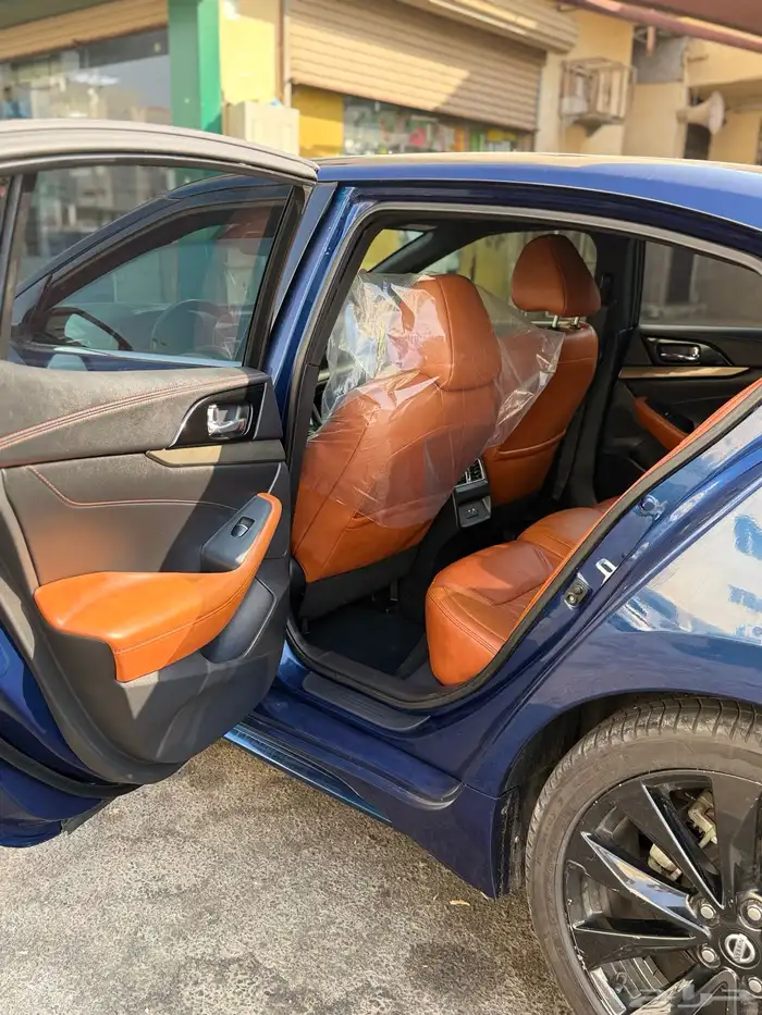 نيسان مكسيما 2020SR 8