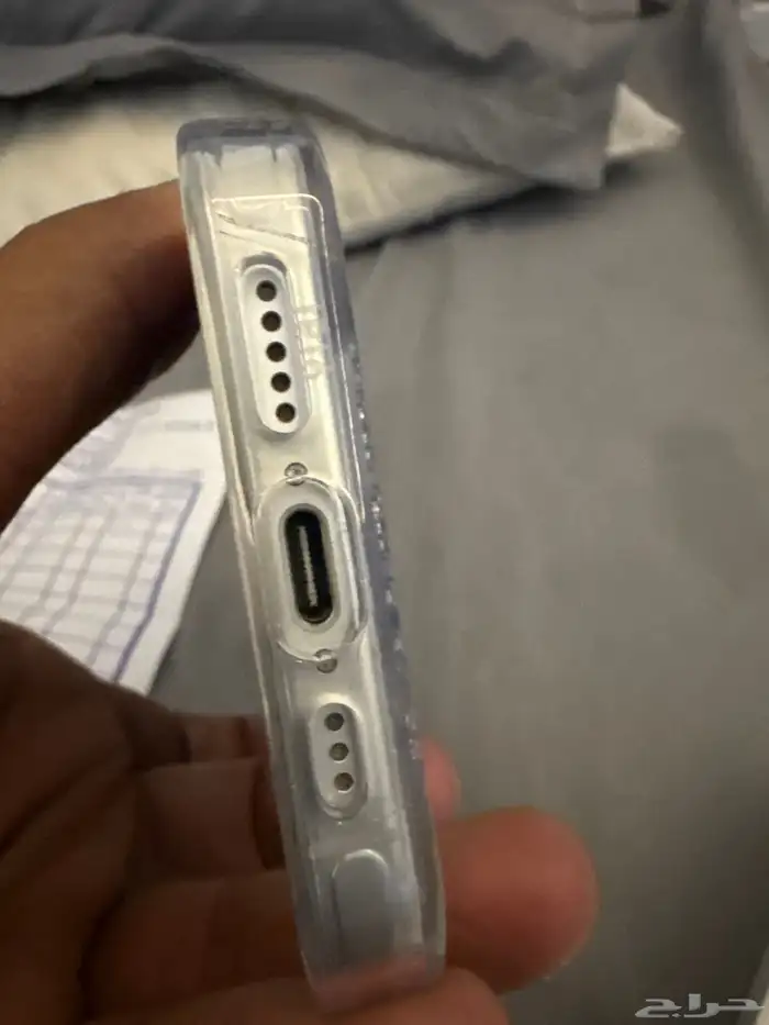 ايفون 16 العادي 128 قيقا ابيض 4