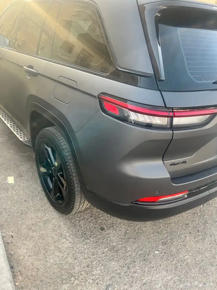 جيب شيروكي 2025 9