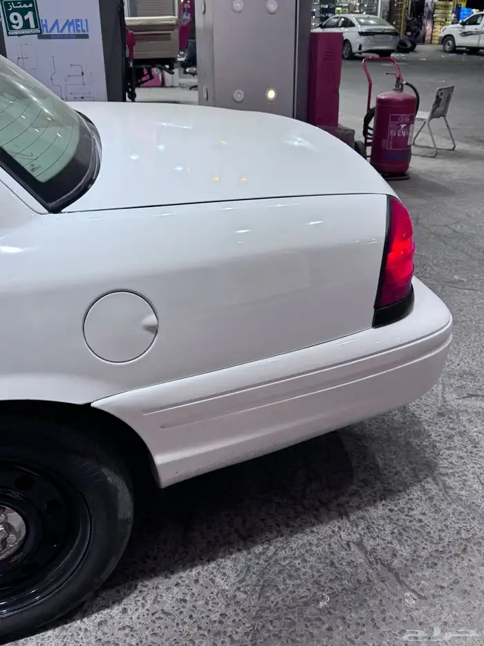 فورد فكتوريا ماشي 198الف فقط 2