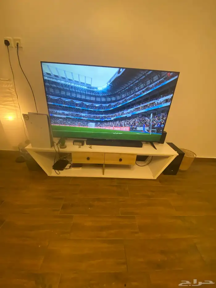 شاشه دانسات وسوني 5 وطاوله شبه جديده البيع مستعجل 0