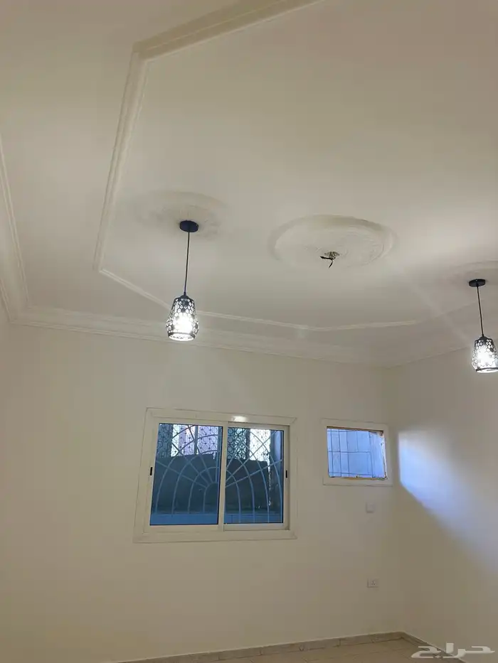 شقة للايجار حي الربوه 3