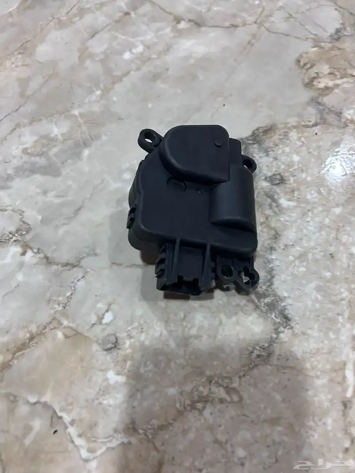 قسام مكيف لسيارات موبار 1