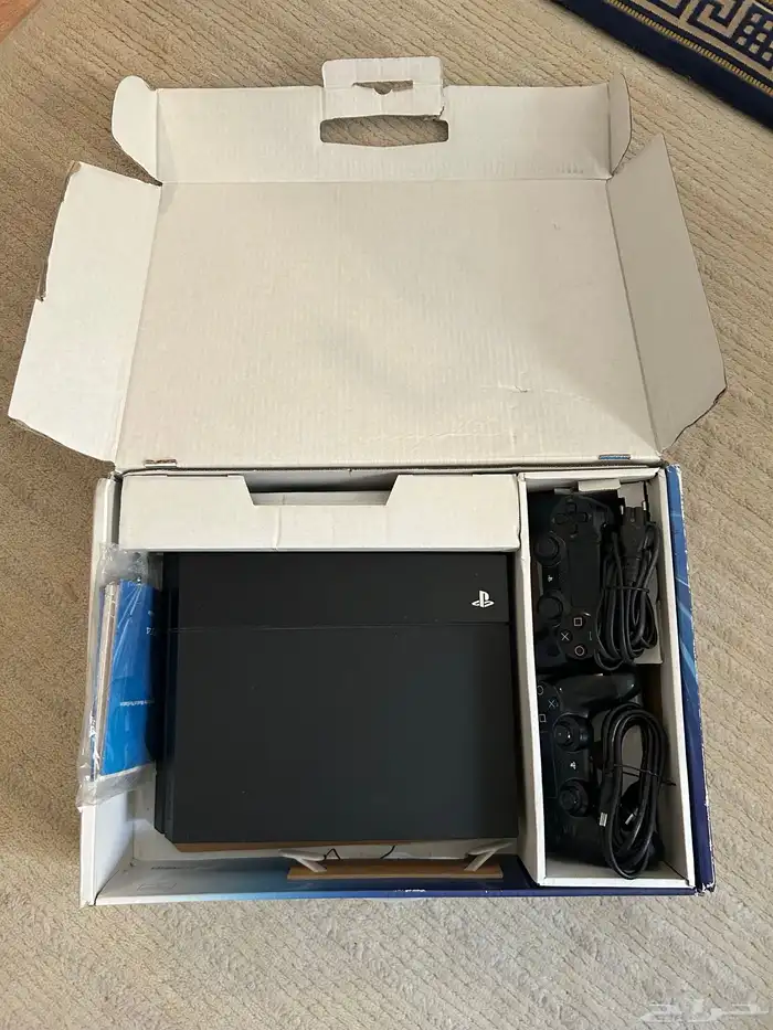بلاي ستيشن 4 مستخدم و صالح للبيع 5