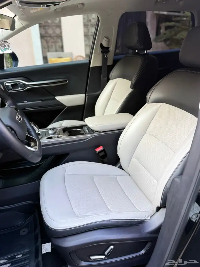 للبيع جيلي اوكافنحو 2023 فل 8