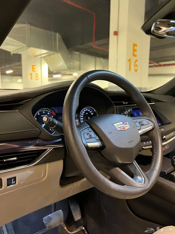 كاديلاك XT4 شبة اصفار 2023 13