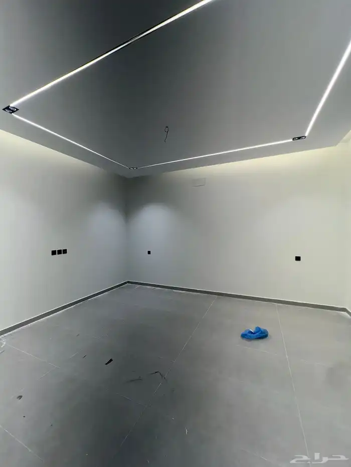 شقق فاخرة بحي الراقي ع شارع 20 شرقي تشطيب vip ب 550 الف 4