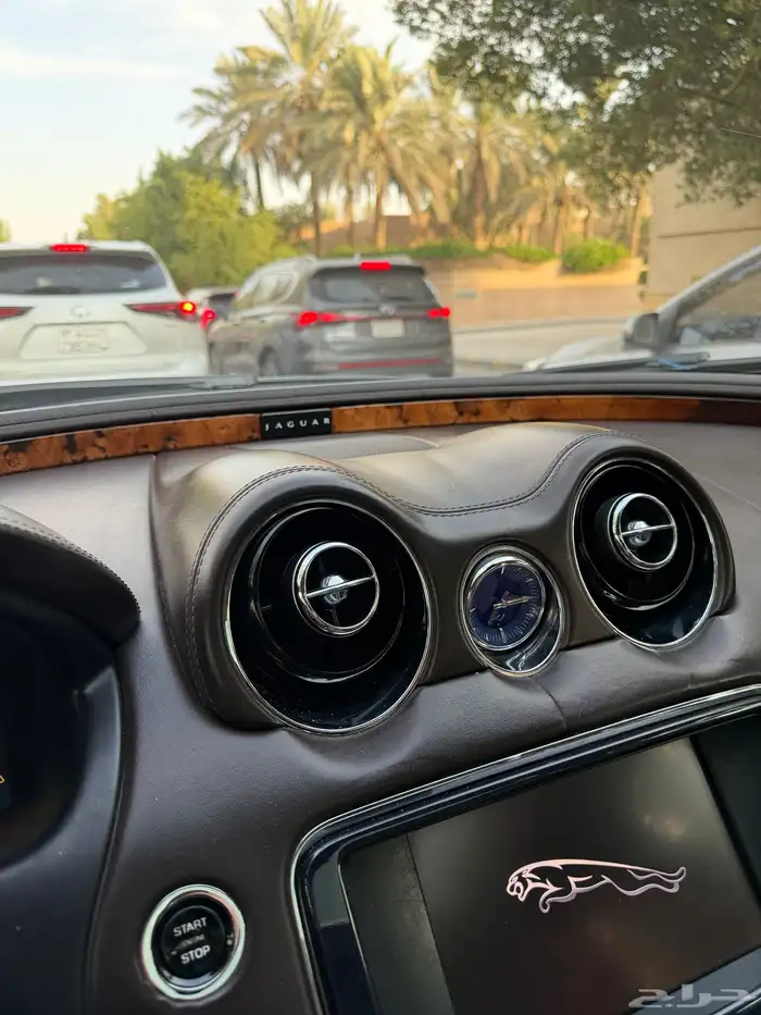 جاكوار XJL Portfolio 2012 فل اطلبية تنفس طبيعي بحالة الوكالة 73