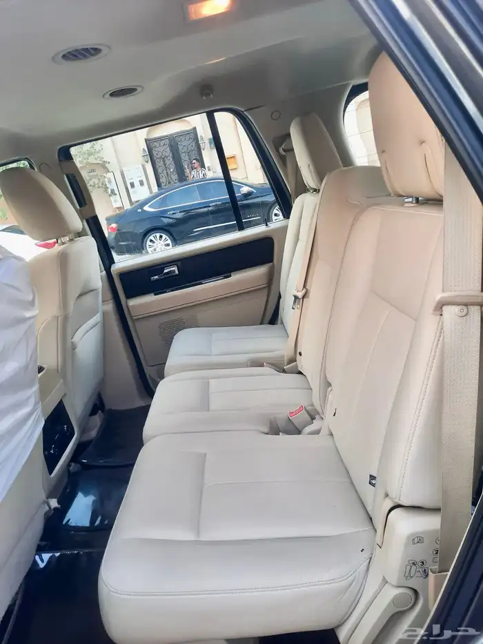 فورد اكسبيديشن 2016 قصير بدون دبل 11