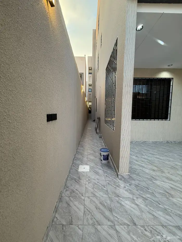 للبيع شقق علويه وارضيه بسعر صيدة بدرة الموسي ع برحه مسجد 3