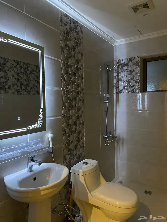 شقق مفروشة فاخرة بدمام حي الزهور عالكورنيش 13