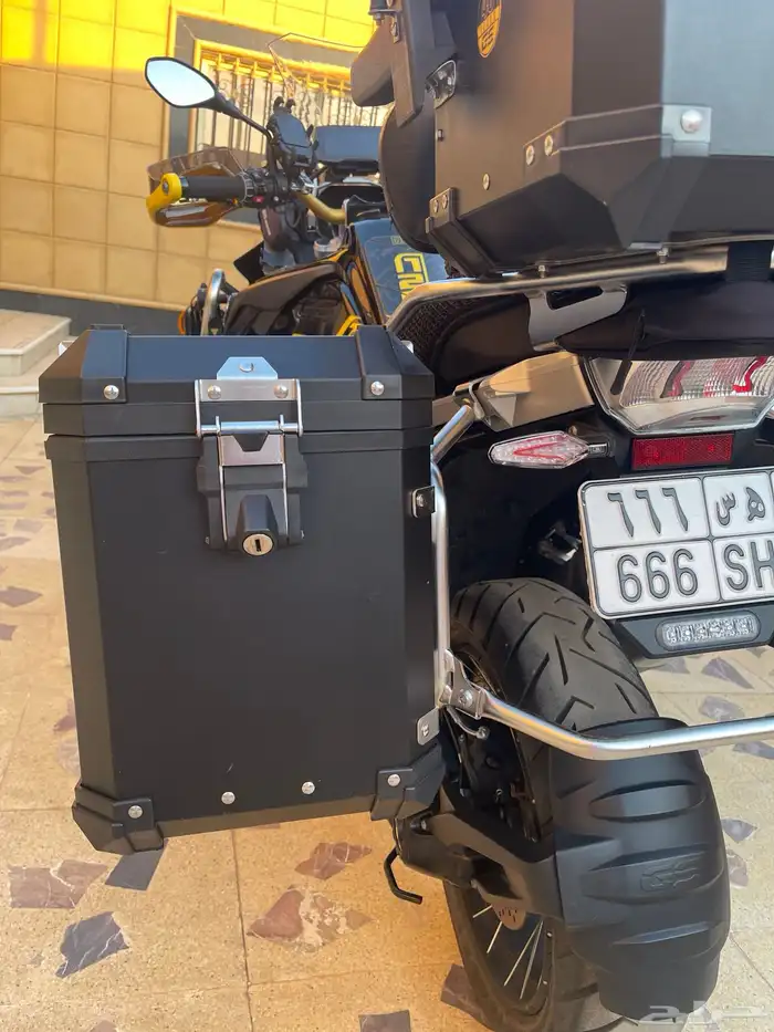 ادفنشر bmw 1250 R 2021 اصدار 40 عام لوحة مميزة 40