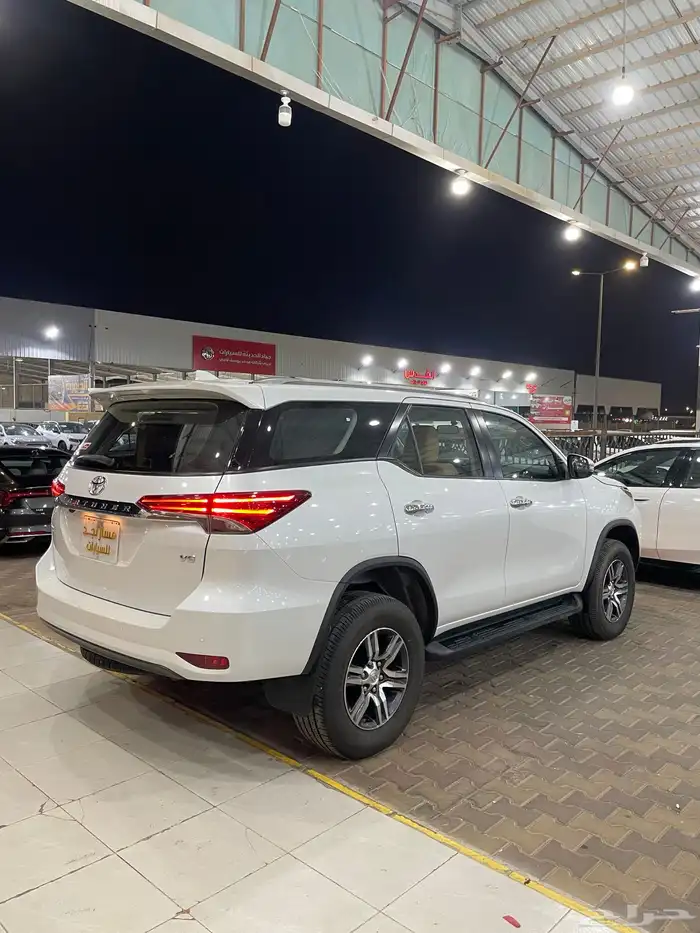 فورتشنر موديل 2023 (6سلندر) 9