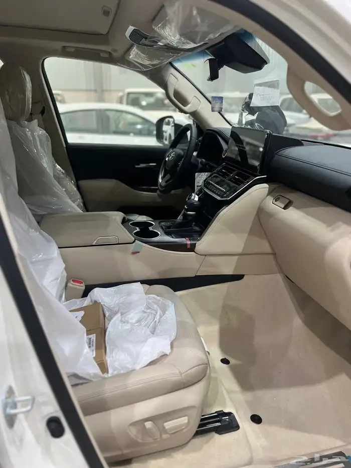 تويوتا لاندكروزر GXRL4 2025 11