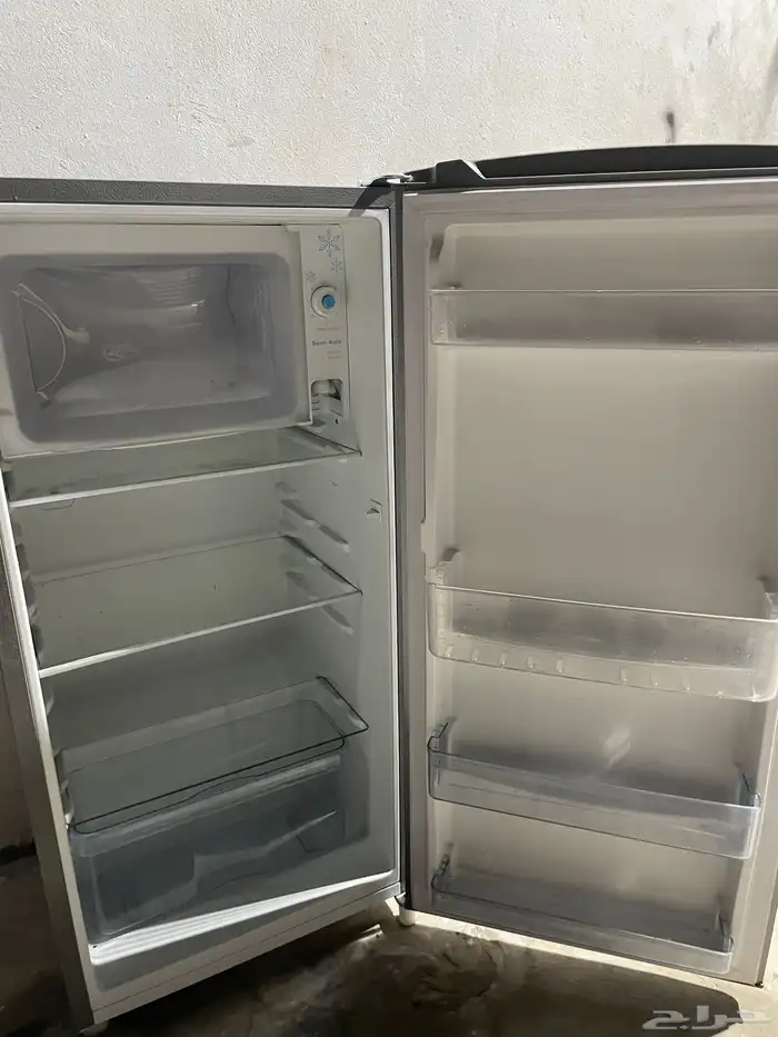 اسلام عليكم للبيع ثلاجه 220عل أسوم 1