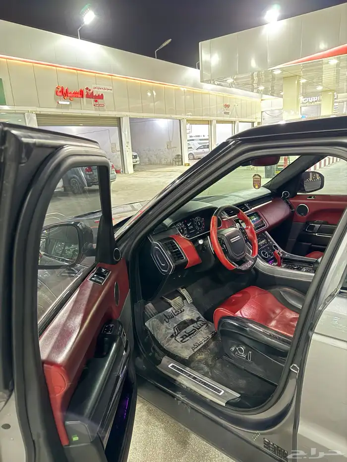 رنج روفر SVR 8