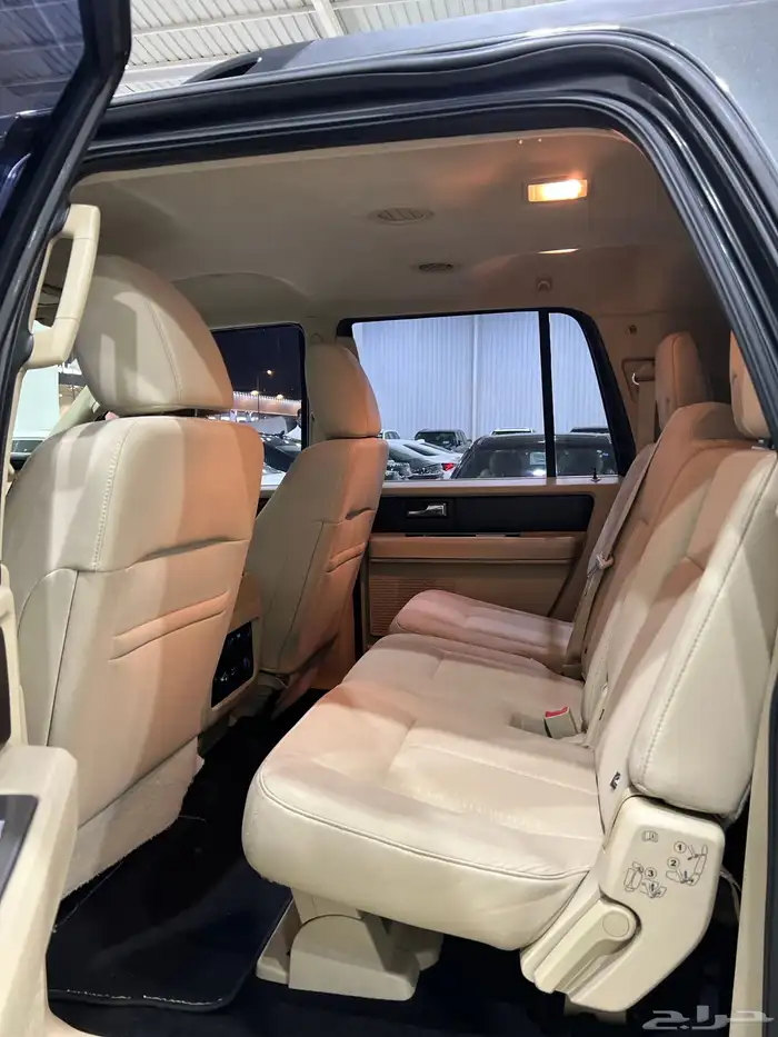 فورد اكسبيديشن 2016 10