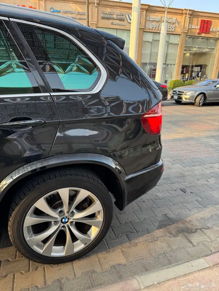 للبيع بي ام دبليو X5 ممشى قليل موديل 2009 6