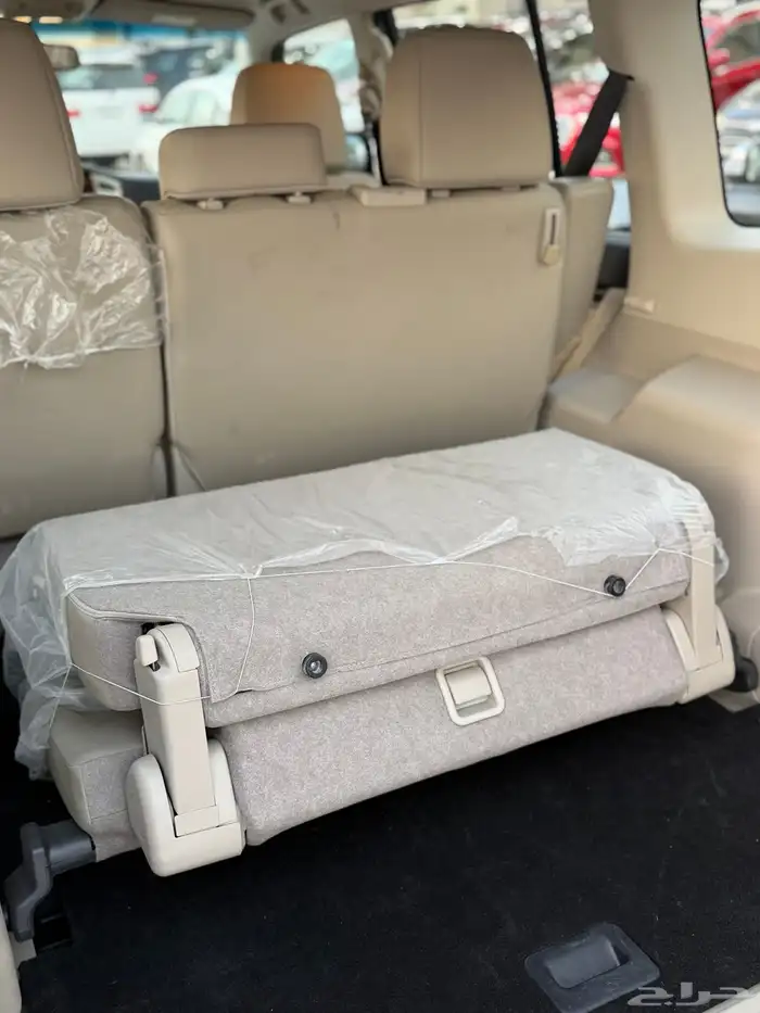 ميستوبيشي باجيرو 2020-فل كامل علامات ذهبيه عداد 35 الف فقط 6