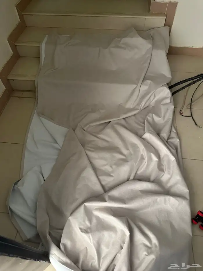 ستارة بلاك اوت كبيرة اللون بيج فاتح 0