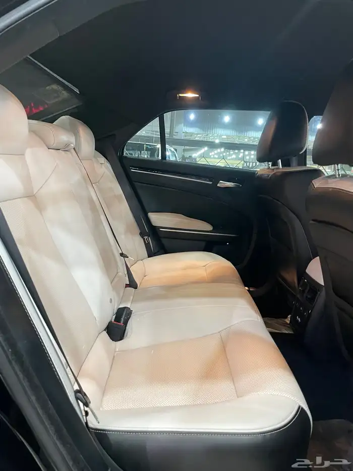 كرايسلر 300S موديل 2021 فل كامل 12