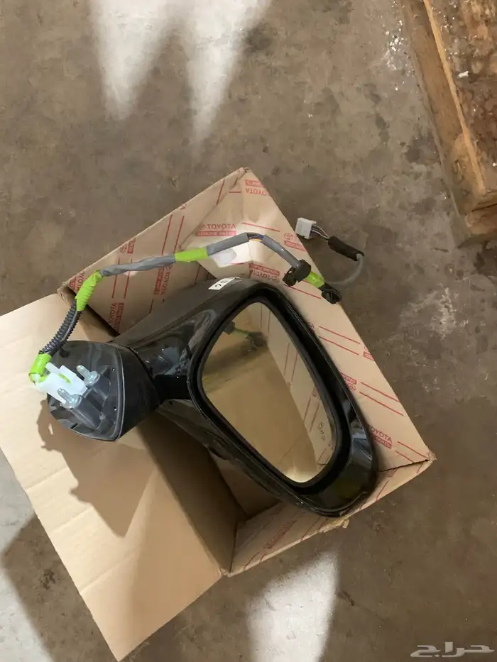 مراية لكزس ES350 اصلي جديد نقطة عمياء من موديل 13 الى 17 0