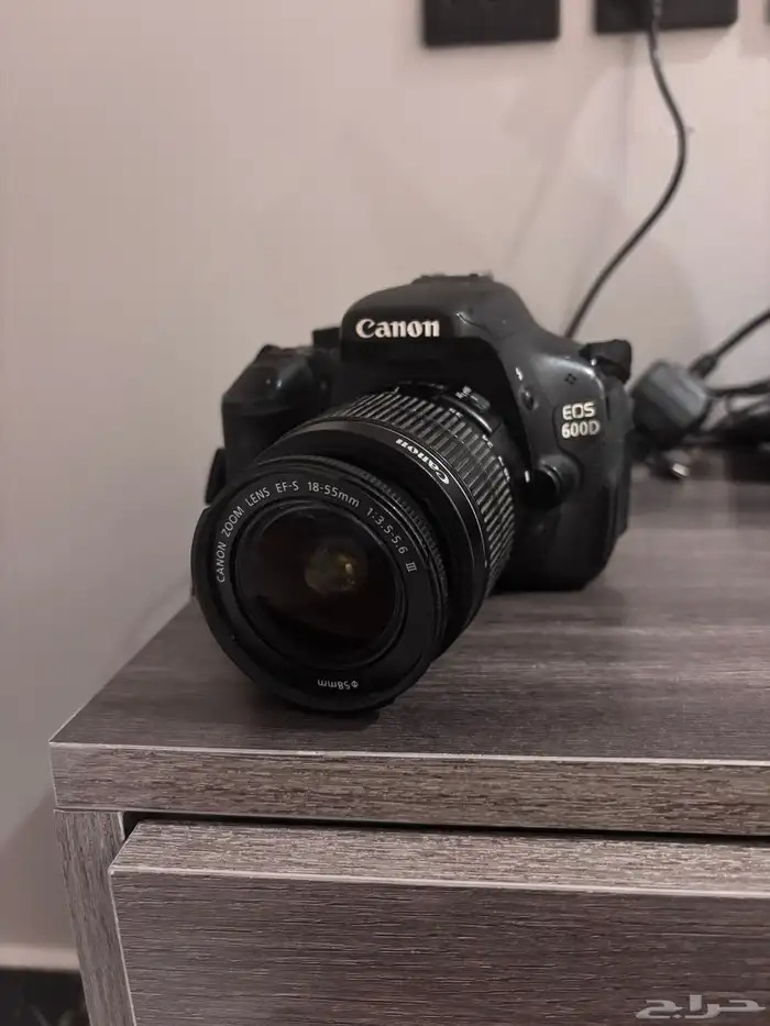 كاميرا إحترافية للتصوير الفوتوغرافي Canon 600 0