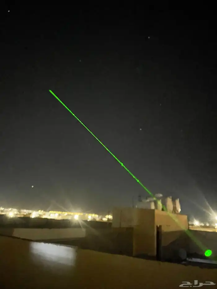 ليزر قوي لون اخضر 1