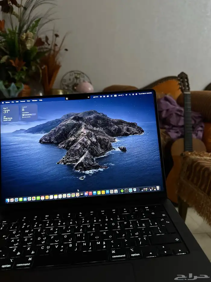 Macbook pro m4 14inch 1