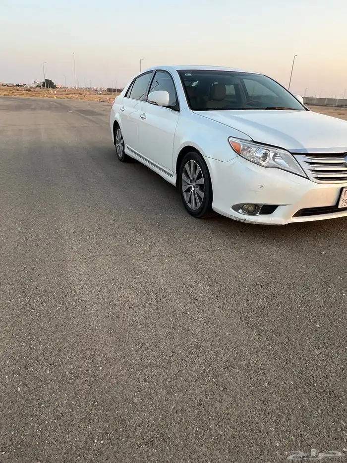 للبيع افالون مديل 2012 فل كامل سعودي شرط 8