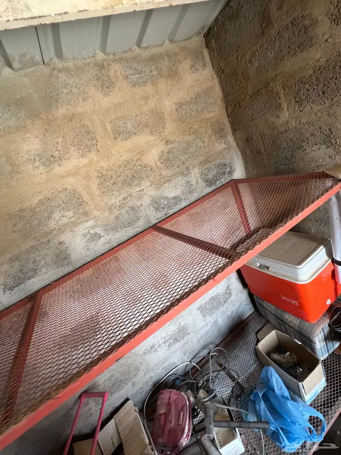 اغراض مزرعة غرفة وشبوك وغيرها 9