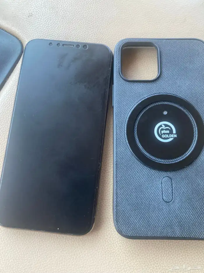 ايفون 11 برو ذهبي 1