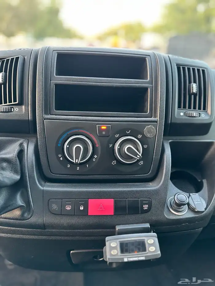 بيجو بوكسر ثلاجة موديل 2021 قير عادي ديزل 10