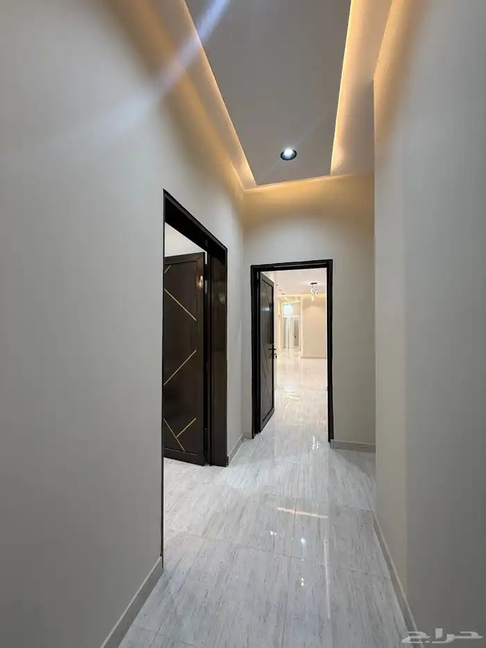 للبيع شقق علويه وارضيه بسعر صيدة بدرة الموسي ع برحه مسجد 50