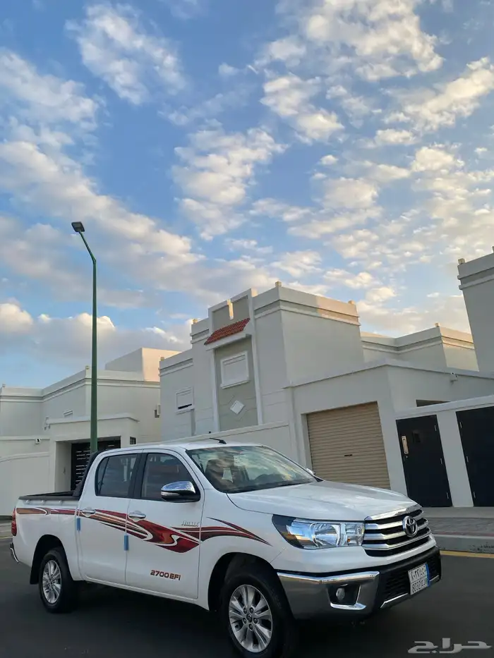 هايلوكس 2016وكاله فل كامل بدووون دبل قير عايدي مخزن 24