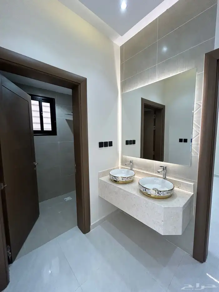 للبيع شقق فاخرة تشطيب فندقي حي الإسكان بسعر مناسب 6