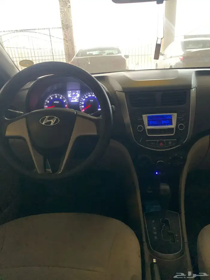 للبيع هيونداي اكسنت 2016 11