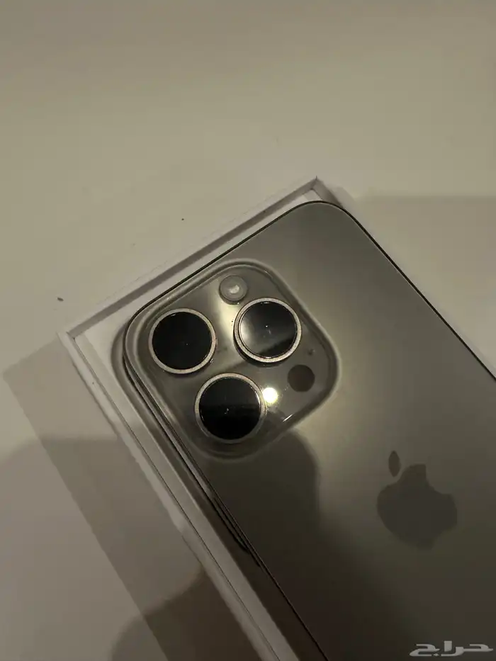 ايفون 15 برو تيتانيوم 256 نظيييف 1