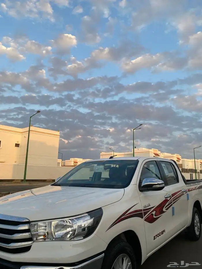 هايلوكس 2016وكاله فل كامل بدووون دبل قير عايدي مخزن 64