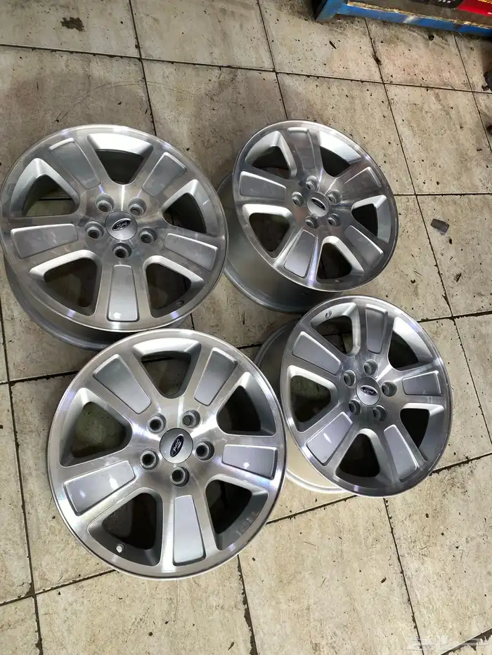 طقم جنوط فورد اسبورت فكتوريا مقاس 17 اصليه ص 3