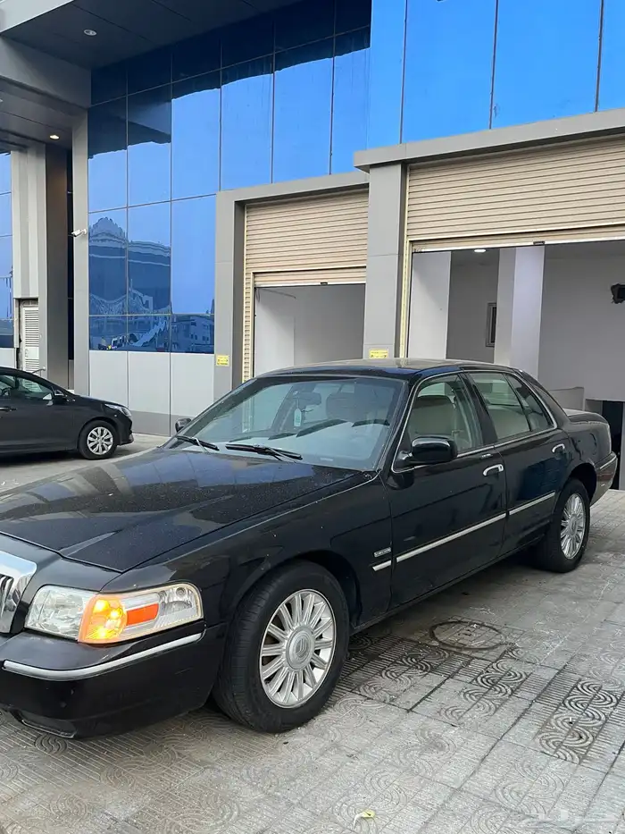 فورد ميركوري جراند ماركيز 2011 2