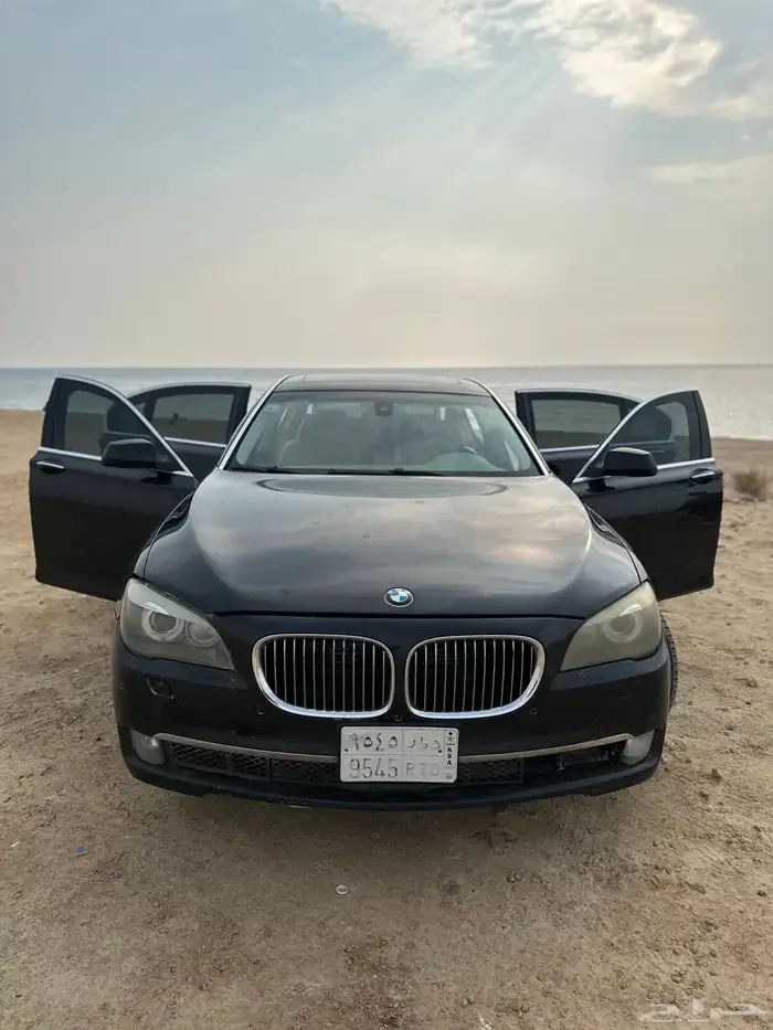 بومبونايت رابغ للبيع بي ام دبليو 4