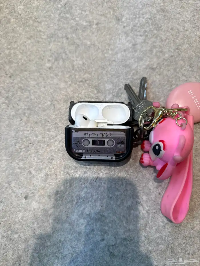 بيع سماعه من جرير الجهه اليمين مو موجوده مالها ثلاث الشهور 0